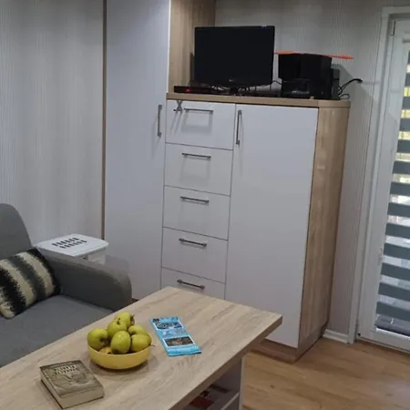 אתר קמפינג Mobil Bela *