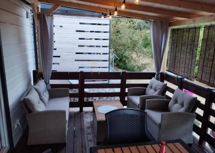 Mobil Bela אתר קמפינג ביוגראד נה מורו