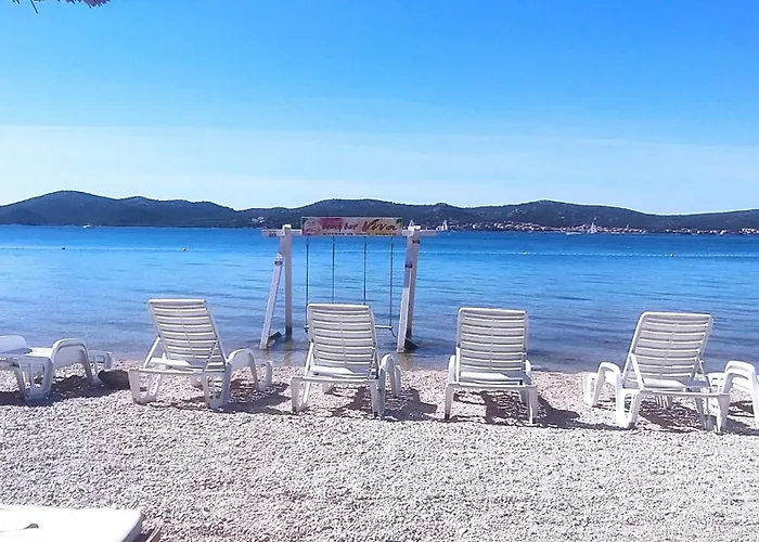 אתר קמפינג Mobil Bela *